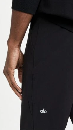 Alo Yoga Co-Op 7/8 Pant -Strix Wear Shop aloyg301931071b 1641828715443 2 0. UX357 QL90