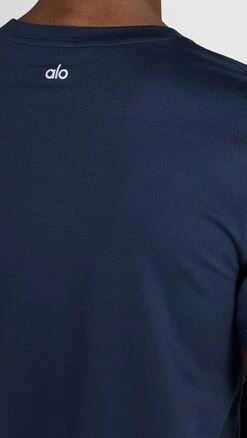 Alo Yoga Conquer Crewneck Short Sleeve Tee -Strix Wear Shop aloyg30279124bd 1675449252330 2 0. UX357 QL90