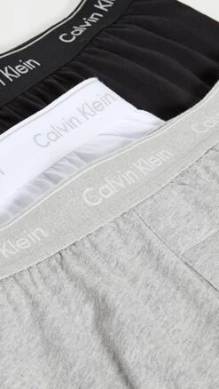 Calvin Klein Underwear Cotton Classic Fit 3-Pack Knit Boxers -Strix Wear Shop cklen4112710917 1644250069541 2 0. UX357 QL90