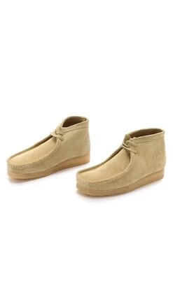 Clarks Suede Wallabee Boot -Strix Wear Shop clark3000310172 q5 1 0. UX357 QL90