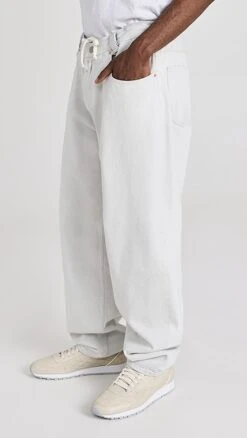 MM6 Maison Margiela Pants 5 Pockets 11 MM6 Maison Margiela Pants 5 Pockets -Strix Wear Shop mmsix30397102ca 1682018174676 2 1. UX357 QL90