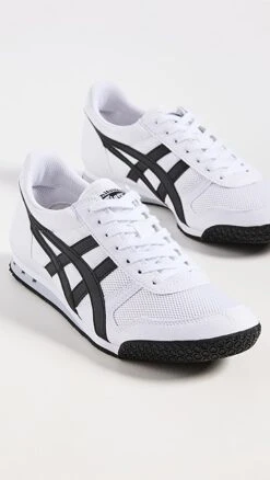 Onitsuka Tiger Traxy Trainers