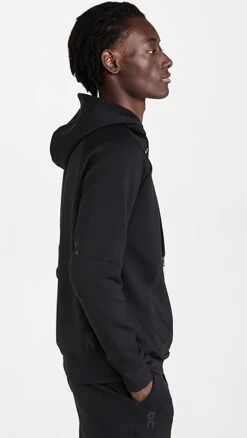 On Hoodie M -Strix Wear Shop onrun301631071c 1649359754455 2 0. UX357 QL90