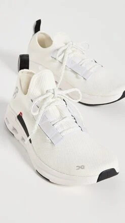 On Cloudeasy Sneakers 9 On Cloudeasy Sneakers -Strix Wear Shop onrun303291ea04 1676671021267 2 0. UX357 QL90