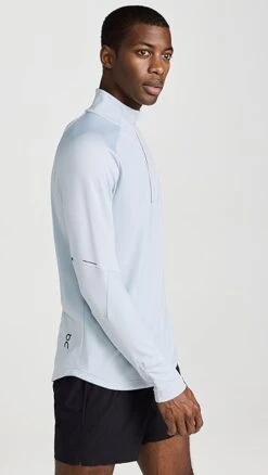 On Climate Shirt 11 On Climate Shirt -Strix Wear Shop onrun3035294476 1675206489951 2 0. UX357 QL90