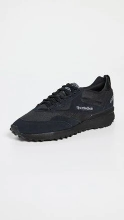 Reebok LX2200 Sneakers