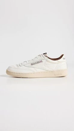 Reebok Club C 85 Vintage Sneakers -Strix Wear Shop rebok303621ebd5 1684272925540 2 0. UX357 QL90