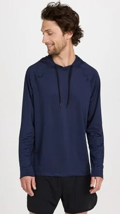 Rhone Reign Midweight Hoodie 15 Rhone Reign Midweight Hoodie -Strix Wear Shop rhone301731d6a1 1670286500322 2 0. UX357 QL90