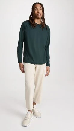 Rhone Reign Long Sleeve -Strix Wear Shop rhone301781eed5 1667496228257 2 0. UX357 QL90