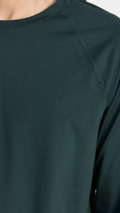 Rhone Reign Long Sleeve -Strix Wear Shop rhone301781eed5 1667496229295 2 0. UX357 QL90