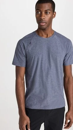Rhone Reign Short Sleeve Midnight Heather Tee