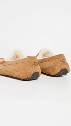 UGG Ascot Slippers -Strix Wear Shop ugggg3004612753 1627920903414 2 0. UX357 QL90