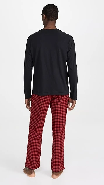 UGG Steiner 2 Piece Gift Box Set 4 UGG Steiner 2 Piece Gift Box Set - Image 2