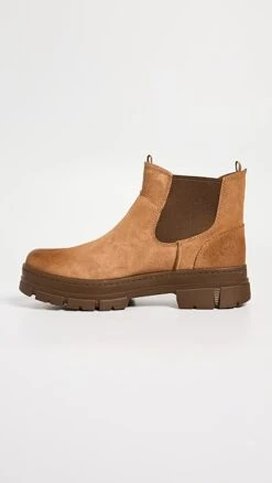 UGG Skyview Chelsea Boots -Strix Wear Shop ugggg3016312753 1665677337788 2 0. UX357 QL90