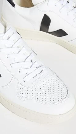 Veja V-10 Leather Sneakers -Strix Wear Shop vejaa3030261558 q3 2 0. UX357 QL90