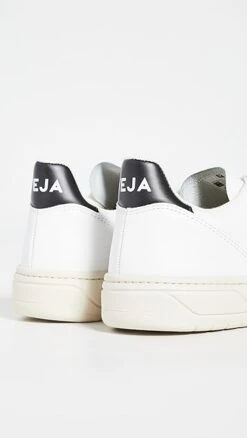 Veja V-10 Leather Sneakers -Strix Wear Shop vejaa3030261558 q4 2 0. UX357 QL90