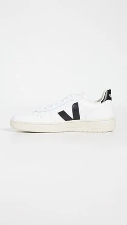 Veja V-10 Leather Sneakers -Strix Wear Shop vejaa3030261558 q5 2 1. UX357 QL90