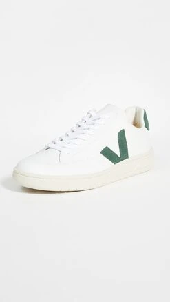 Veja V-12 Sneaker