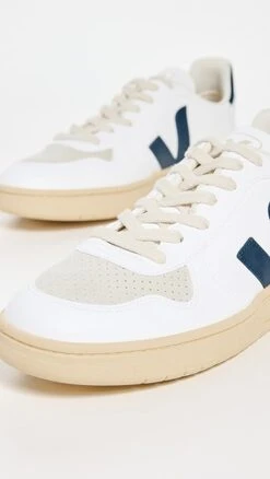 Veja V-10 Sneakers -Strix Wear Shop vejaa306031c919 1675722183905 2 0. UX357 QL90