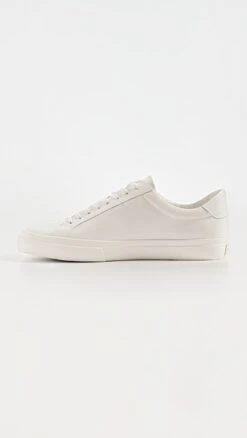 Vince Fulton Sneakers -Strix Wear Shop vince518791c925 1666803718440 2 0. UX357 QL90