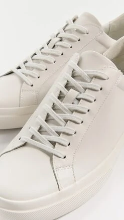 Vince Fulton Sneakers -Strix Wear Shop vince518791c925 1666803718578 2 0. UX357 QL90